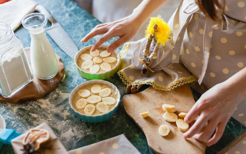 9 Surprisingly Easy Desserts You Can Make With Only 5 Ingredients or Fewer