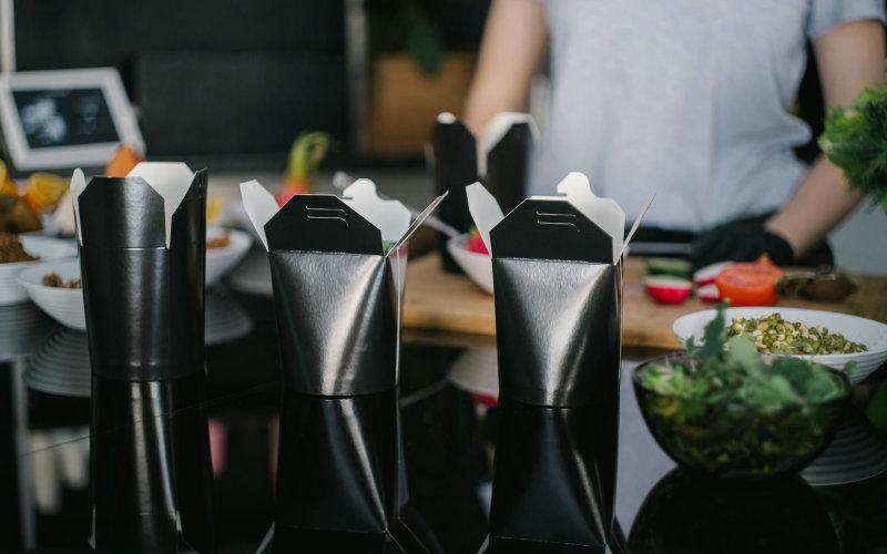 Homemade Takeout vs Restaurant Delivery: Which One Actually Saves You More Time and Money
