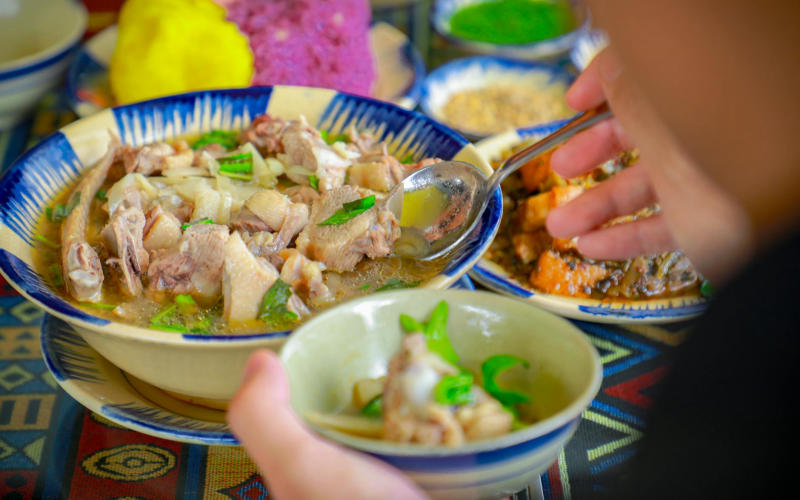 The Complete Guide to Making Homemade Bone Broth That Is Actually Rich and Gelatinous