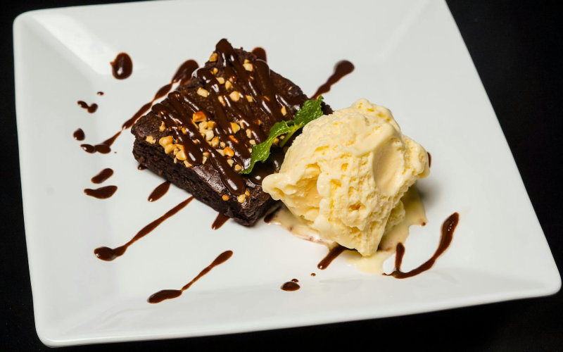Ultimate Brownie Ice Cream Cake (Rich & Fudgy Frozen Dessert)